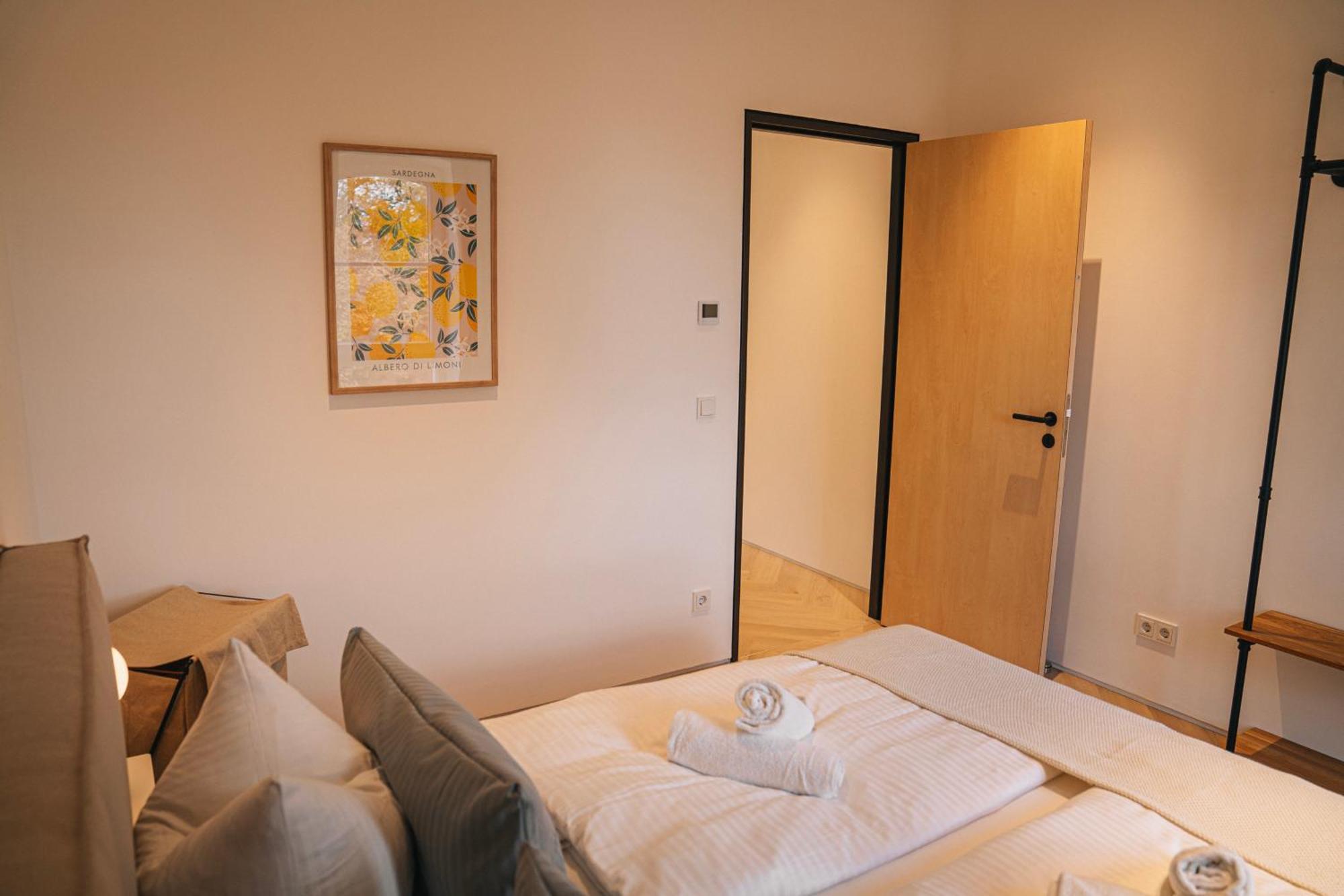 Rr - Penthouse - Luxe 105 Qm - Central - Wifi Magdeburg Exterior photo