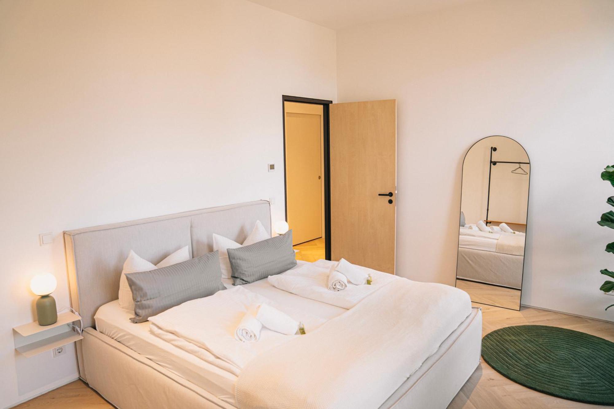 Rr - Penthouse - Luxe 105 Qm - Central - Wifi Magdeburg Exterior photo